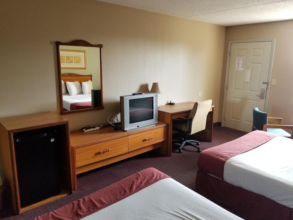American Eagle Inn & Suites Branson Exterior photo